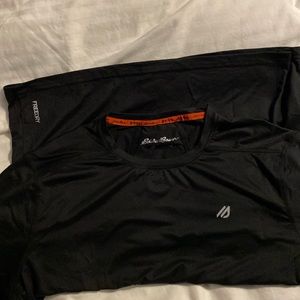 Men’s medium Eddie Bauer free dry t shirt